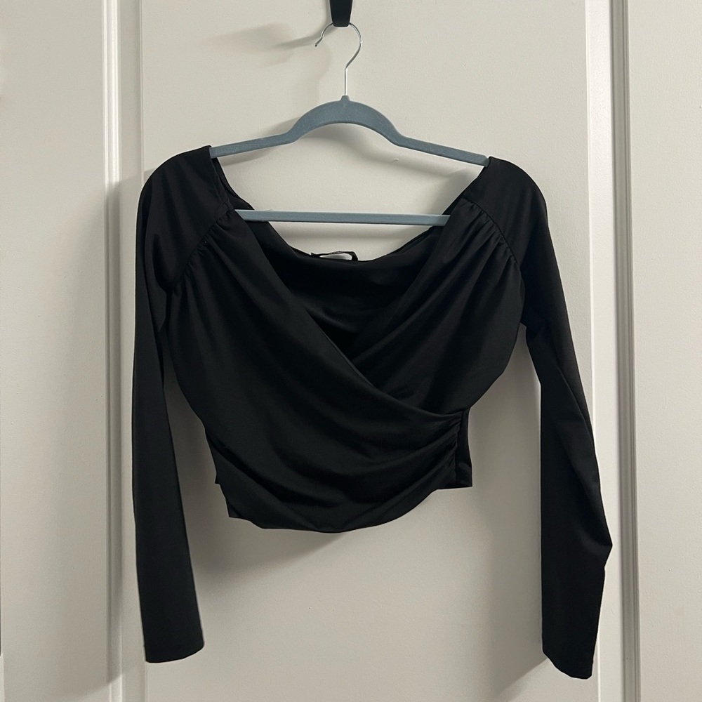 Women’s Burshka black, long sleeve, crisscross crop top